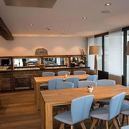 Suitenhotel Panorama 公寓式酒店 采尔马特