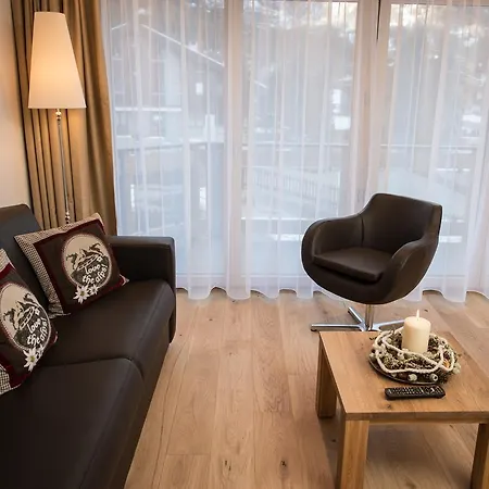 Suitenhotel Panorama 公寓式酒店 4*