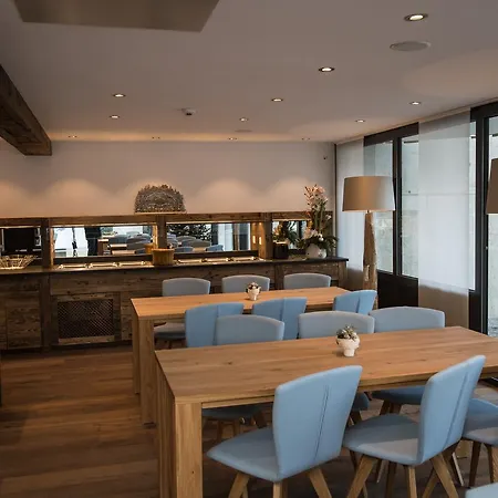 מלון דירות Panorama צרמט