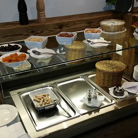 מלון דירות Panorama צרמט